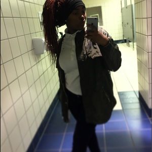 Meet your Posher, Diamond